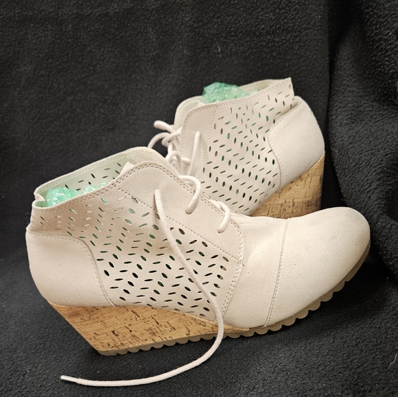 BOBS wedge sneaker-style shoes - Picture 7 of 8